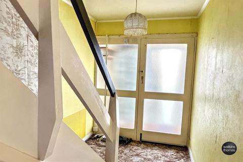 3 bedroom semi-detached house for sale, Hewitt Avenue, Hereford, HR4