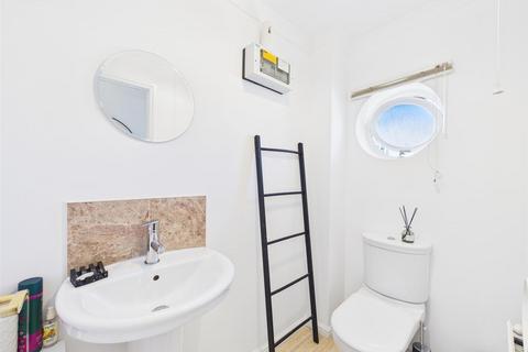 3 bedroom detached house for sale, Bythebrook, Chippenham SN14