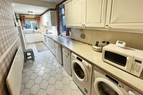 3 bedroom semi-detached house for sale, Eastwood Road, Leicestershire LE2