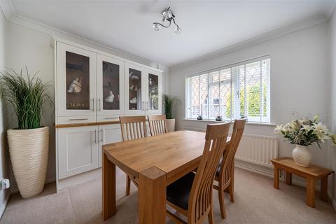 4 bedroom detached bungalow for sale, Cricket Hill Lane, Yateley GU46