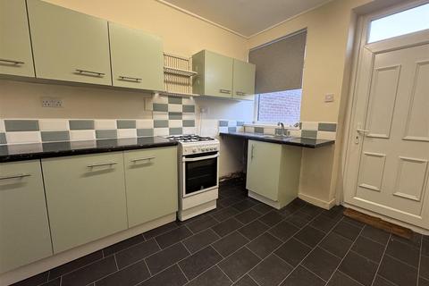 2 bedroom terraced house for sale, Carr Green Lane, Mapplewell, Barnsley