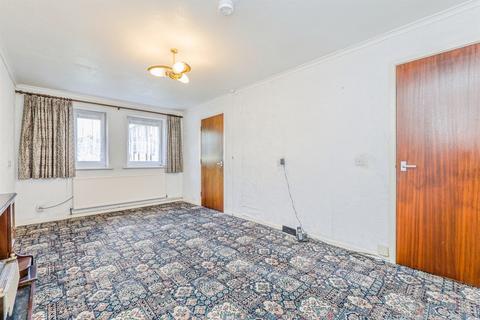 2 bedroom flat for sale, Wordsworth Avenue, Roath, Cardiff