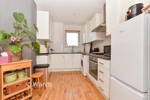 2 bedroom apartment for sale, 11 Palmer Drive, Hythe CT21