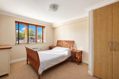2 bedroom apartment for sale, Norton Way North, Letchworth Garden City, SG6