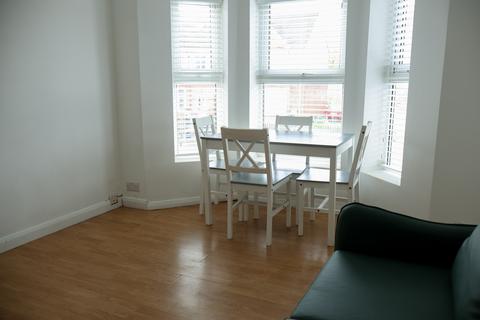 1 bedroom flat for sale, Old Bedford Road, Luton LU2