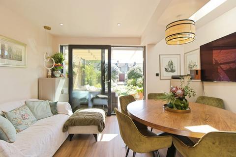 4 bedroom terraced house for sale, Abbey Grove, London, SE2