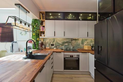 4 bedroom terraced house for sale, Abbey Grove, London, SE2
