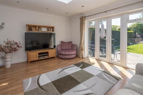 3 bedroom semi-detached house for sale, Ingrave, Brentwood