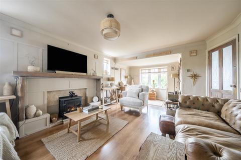 5 bedroom detached house for sale, Bramble Drive, Chippenham