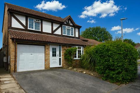 5 bedroom detached house for sale, Bramble Drive, Chippenham