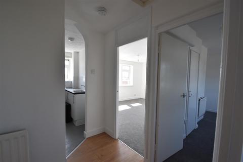 1 bedroom flat to rent, Cromwell Road, Ware SG12