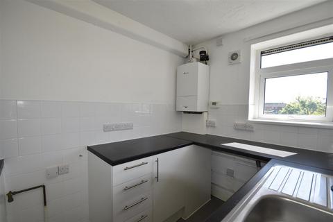 1 bedroom flat to rent, Cromwell Road, Ware SG12