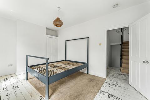 5 bedroom terraced house for sale, Kenworthy Road, London, E9