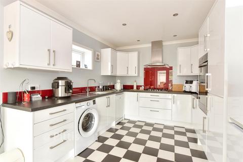 4 bedroom chalet for sale, Cliff Bridge, Shanklin PO37