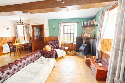 2 bedroom flat for sale, The Drovers, 1 St David’s Street, Kirkpatrick Durham, DG7 3HE