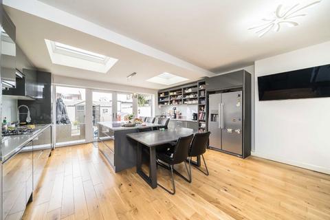 4 bedroom house for sale, Fieldend Road, London SW16