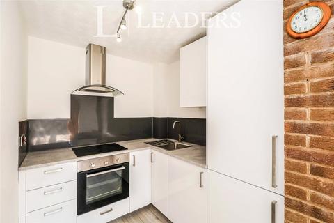 2 bedroom bungalow for sale, Plumpton Gardens, Portsmouth, Hampshire