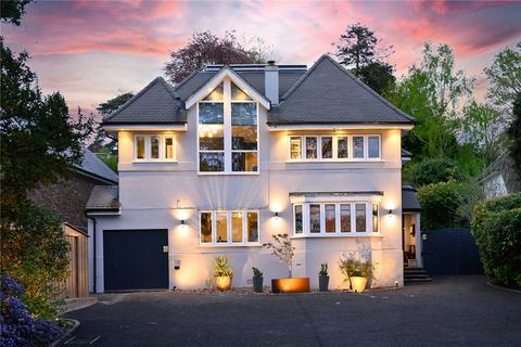 Drakes Close, Esher, Surrey, KT10