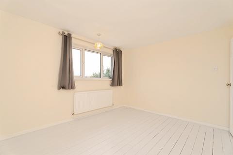 3 bedroom terraced house for sale, Lee Warner Avenue, FAKENHAM