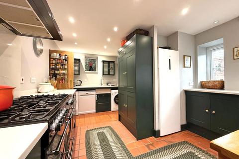 4 bedroom semi-detached house for sale, Severn Bank, Castlefields, Shrewsbury