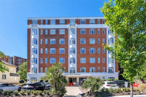 1 bedroom apartment for sale, Grove End Gardens, Grove End Road, St John's Wood, London, NW8
