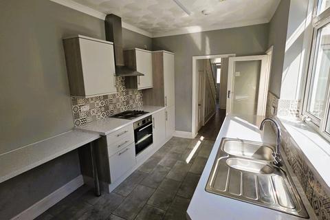 3 bedroom terraced house for sale, Swansea Road, Llanelli
