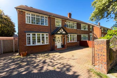 5 bedroom semi-detached house for sale, Kenmore Road, Sale