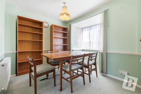 3 bedroom link detached house for sale, Pearce Manor, Chelmsford, Essex, CM2