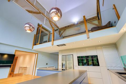 5 bedroom barn conversion for sale, Church Street, Great Shelford, Cambridge