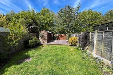 3 bedroom semi-detached house for sale, Gibson Lane South, Melton