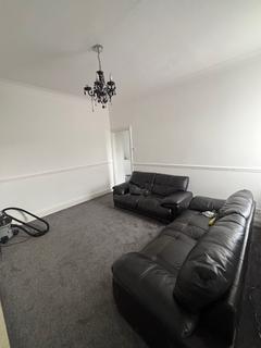2 bedroom flat to rent, Garrick Street, South Shields NE33