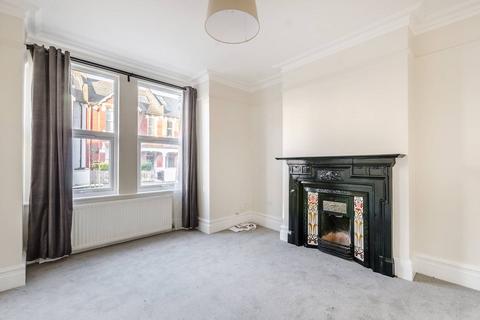 3 bedroom maisonette to rent, Collingbourne Road, Shepherd's Bush, London, W12