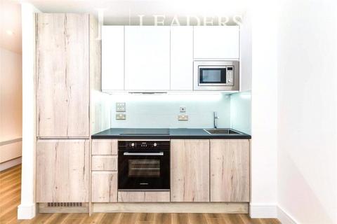 1 bedroom flat to rent, Wood Street, East Grinstead, West Sussex, RH19