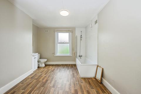 1 bedroom flat for sale, Lenham Road, Sutton, SM1