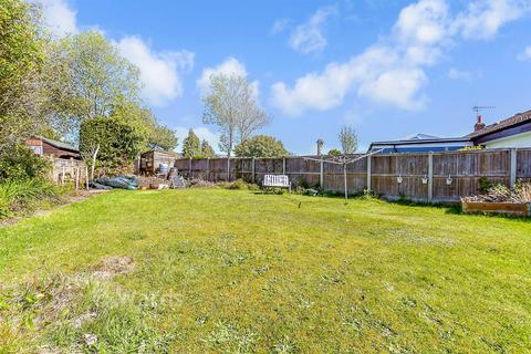 2 bedroom detached bungalow for sale, Birch Close, Tonbridge TN11