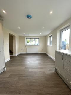 3 bedroom semi-detached house to rent, Mashbury Road, Chelmsford  CM1