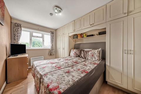 undefined, Brompton Close, Hounslow TW4