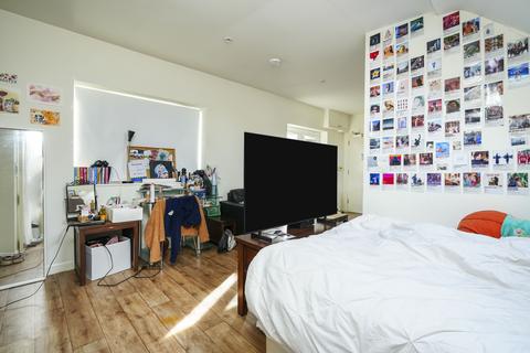 1 bedroom flat to rent, Frideswide House, 14 Circus Street, OX4