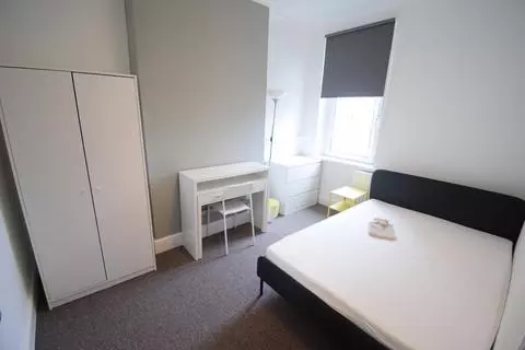 3 bedroom maisonette to rent - View 5