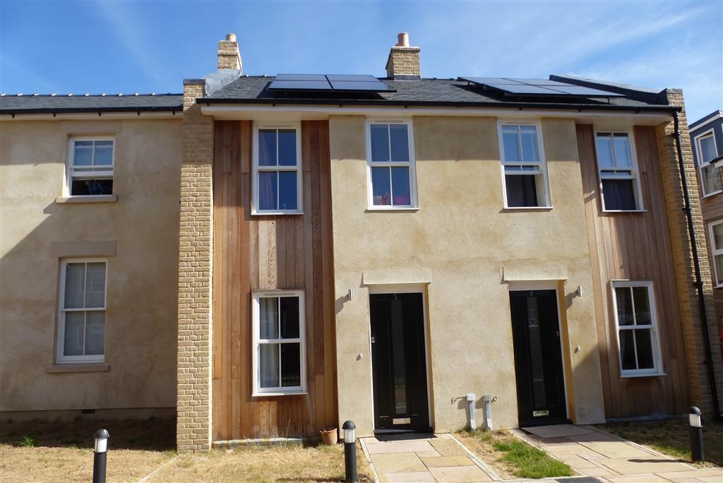 2 bedroom maisonette to rent