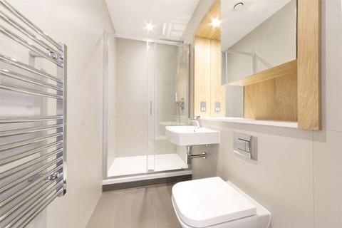 Studio to rent, High Street, Berkshire SL1