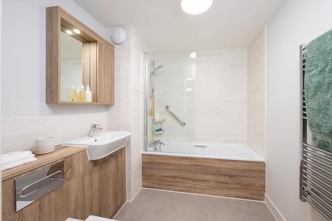2 bedroom apartment for sale, Victoria Road, Manns Lodge, GU6