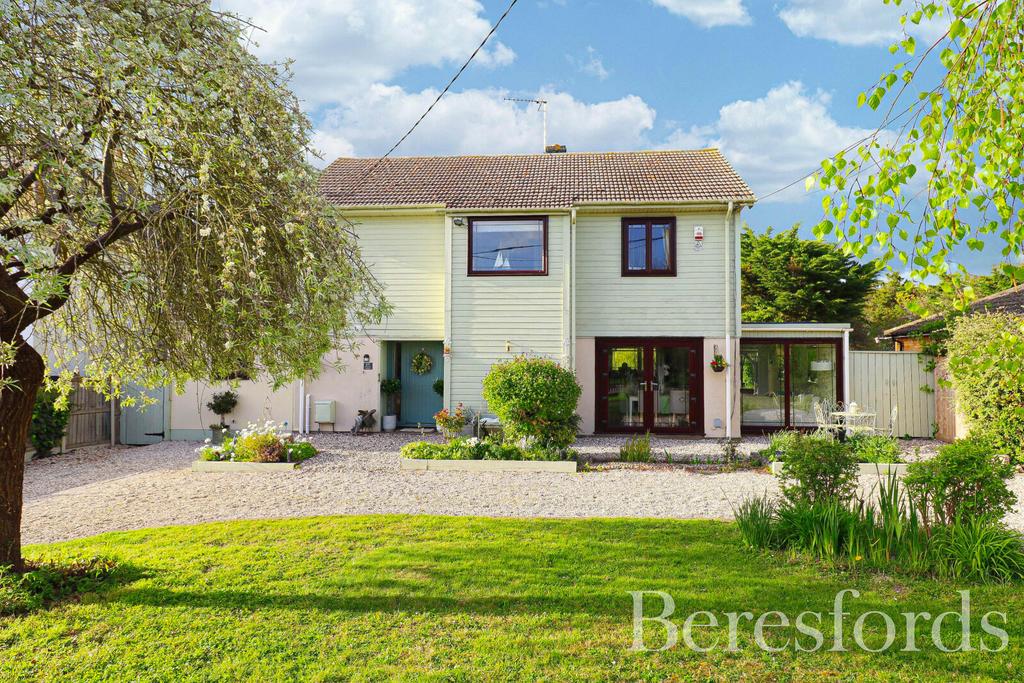 4 bedroom detached house for sale in Chelmsford on OnTheMarket 4 bedroom detached house for sale in Chelmsford on OnTheMarket