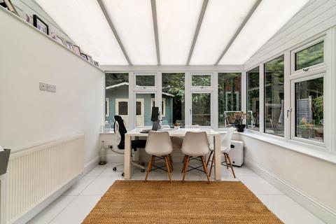 4 bedroom detached house for sale, Farm House Close, Bottesford, Nottingham, Leicestershire, NG13