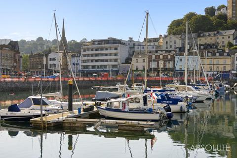 2 bedroom flat to rent, Victoria Parade, Queens Quay, TQ1