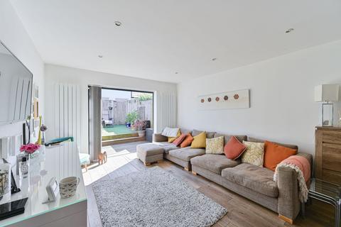 2 bedroom terraced house for sale, Linnet Mews, Nightingale Triangle, London, SW12