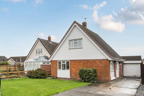 3 bedroom detached house for sale, Avon Road, Melksham, SN12