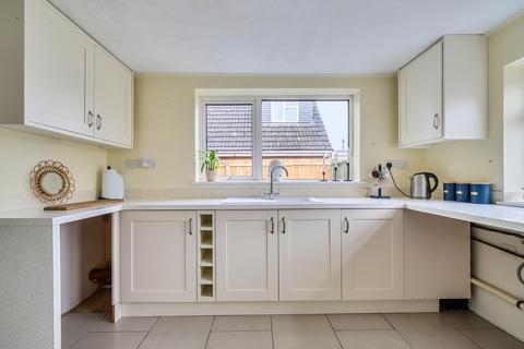 3 bedroom detached house for sale, Avon Road, Melksham, SN12