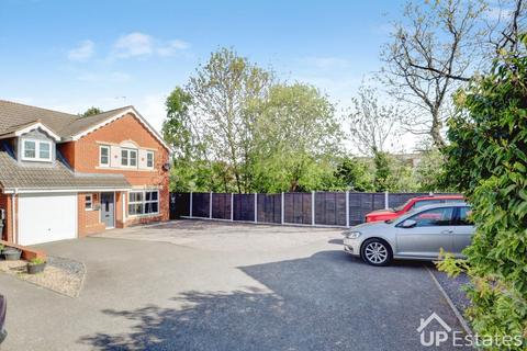 5 bedroom detached house for sale, Lilleburne Drive, The Shires, Nuneaton
