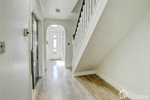 5 bedroom detached house for sale, Lilleburne Drive, The Shires, Nuneaton